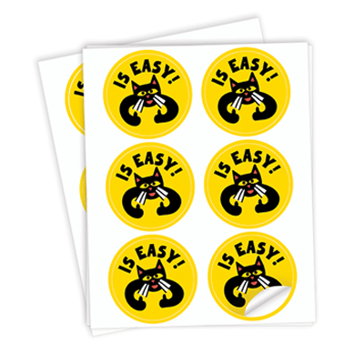 Einzelne auf einem Blatt mit einer Katze darauf.